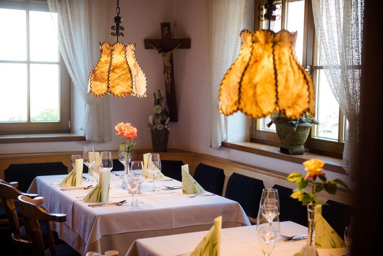 Hotel Gasthof Zum Roessle อัลเทนชตัดท์ ภายนอก รูปภาพ