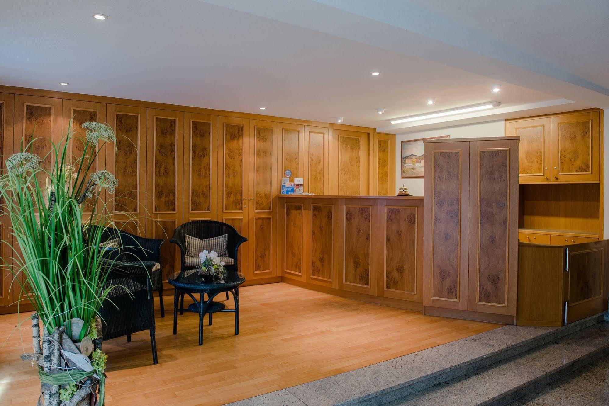 Hotel Gasthof Zum Roessle อัลเทนชตัดท์ ภายนอก รูปภาพ